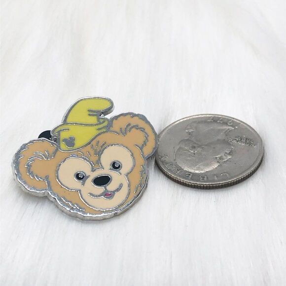 🔮 5/$25 Disney Duffy the Bear Dumbo Hat‎ Pin - Picture 2 of 3